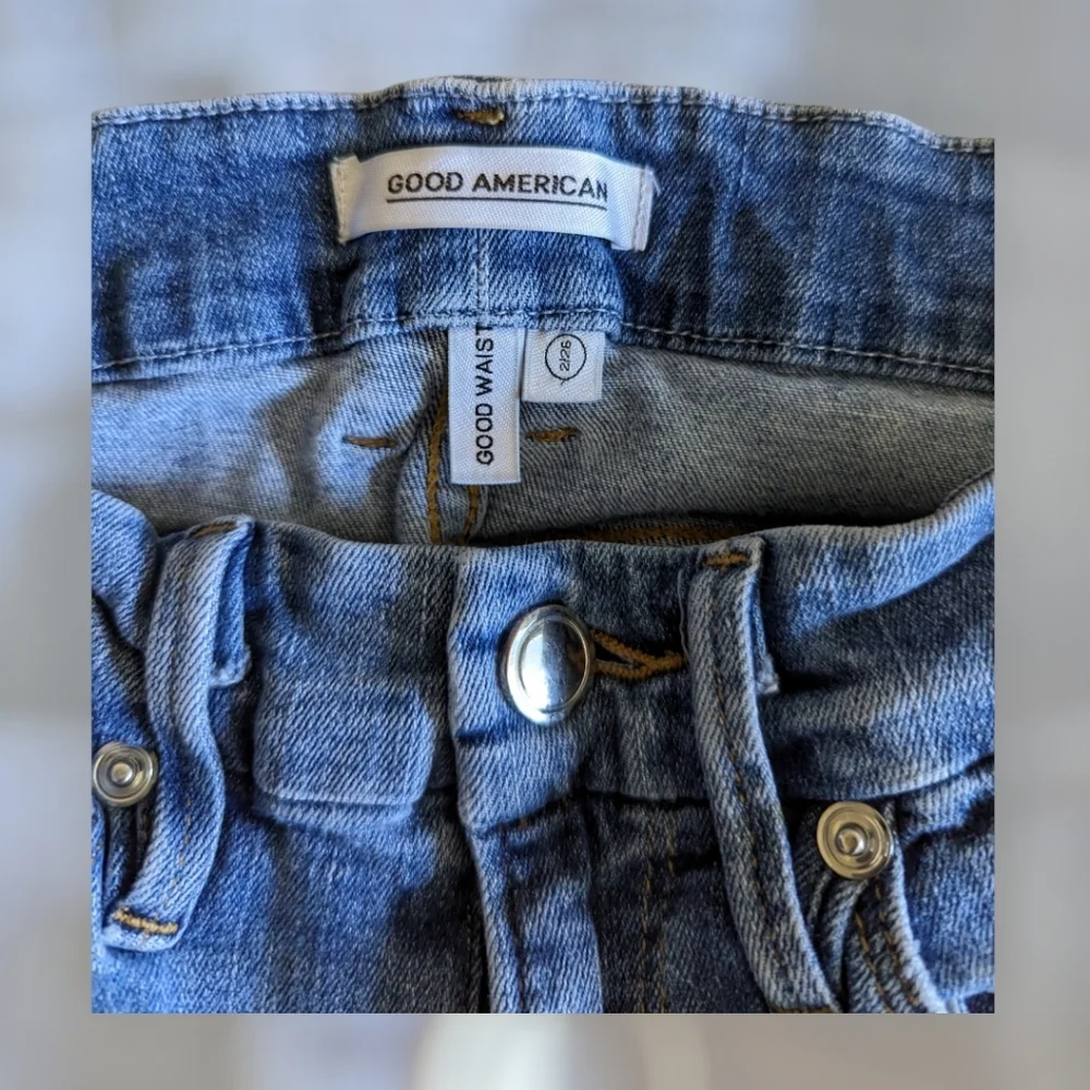 Good American Good Waist Fray Hem Jeans